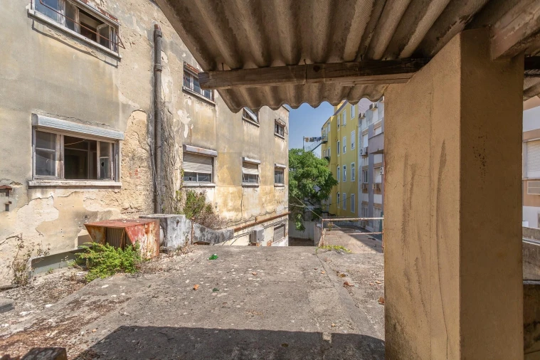 Armazém para Venda em Arroios Foto 23