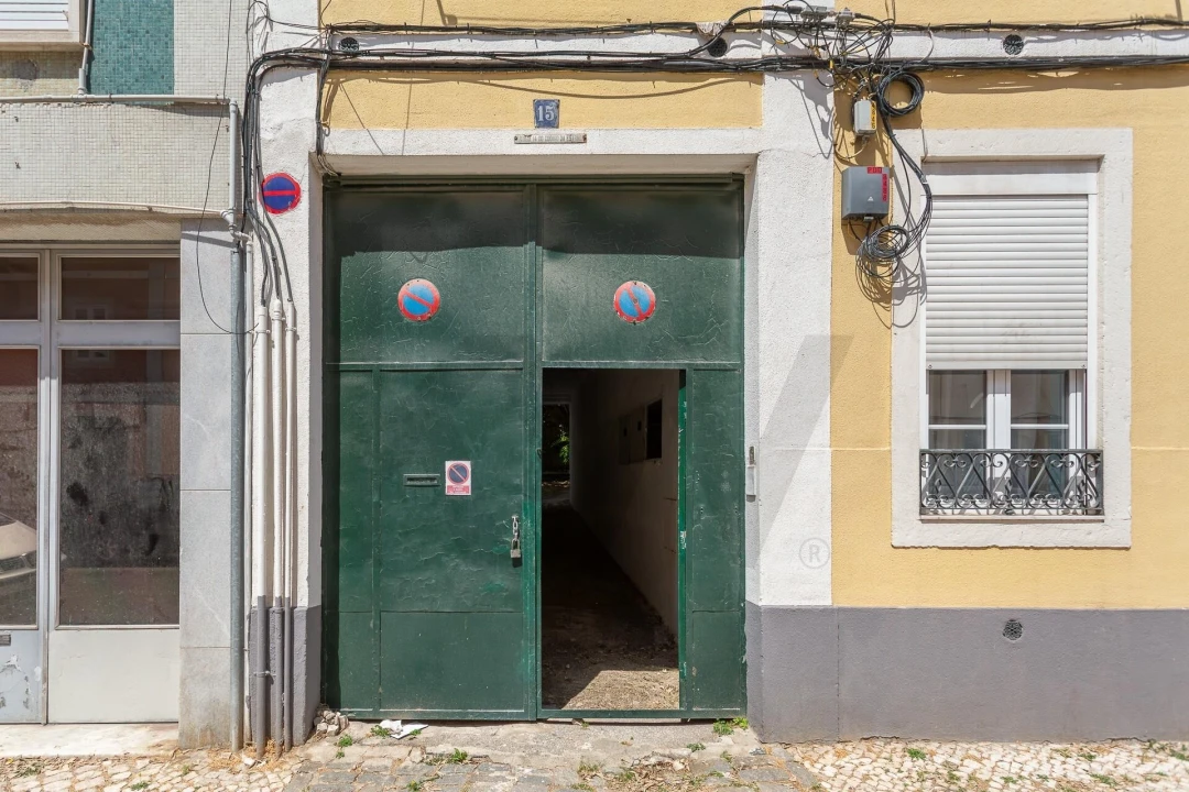 Armazém para Venda em Arroios Foto 39