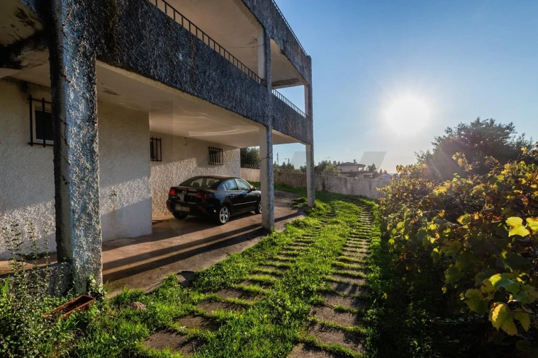 Moradia T4 para Venda em Santo Antonio dos Olivais Foto 49