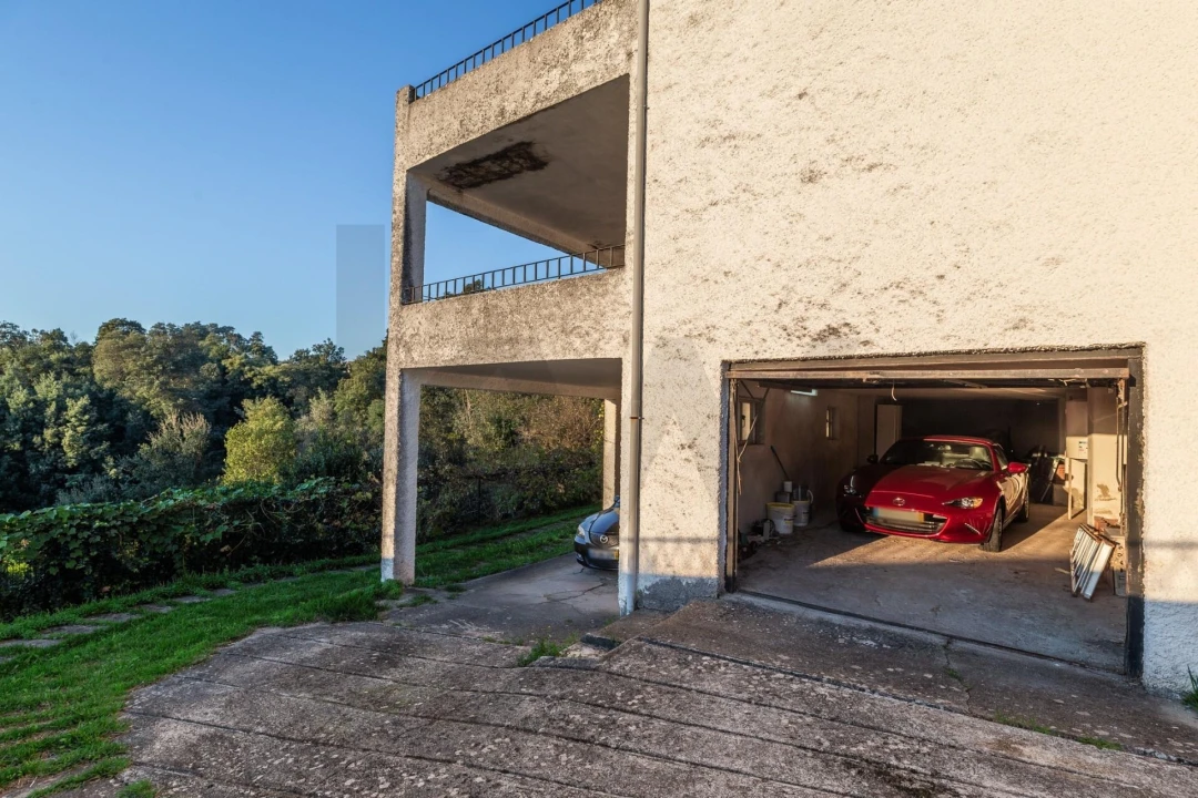 Moradia T4 para Venda em Santo Antonio dos Olivais Foto 64