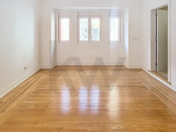 Apartamento T3 para Venda em Areeiro
