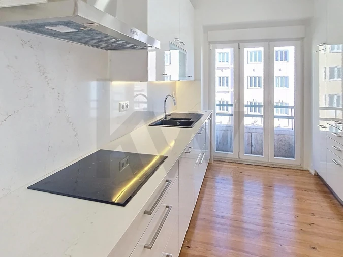Apartamento T3 para Venda em Areeiro Foto 22