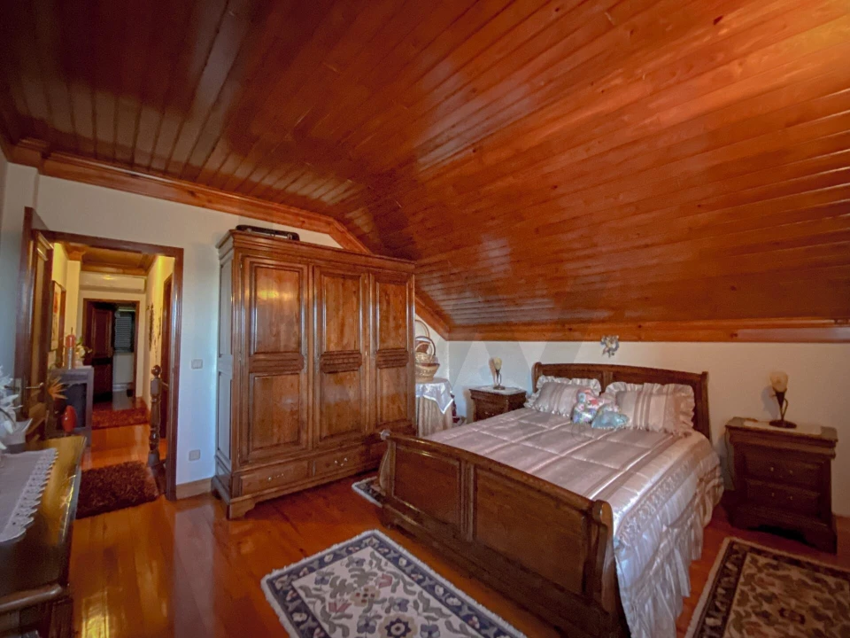 Moradia T5 para Venda em Vale de Prazeres e Mata da Rainha Foto 39