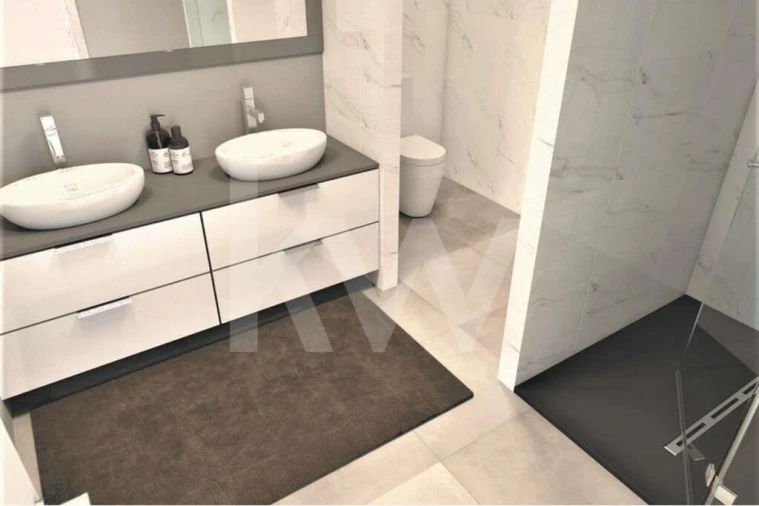 Moradia T4 para Venda em São João Baptista Foto 15