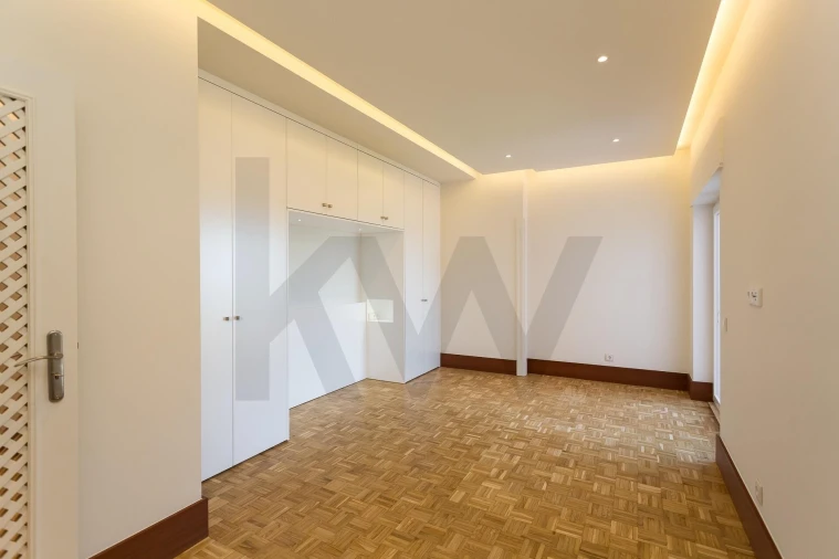 Apartamento T4 para Arrendamento em Carcavelos e Parede Foto 22