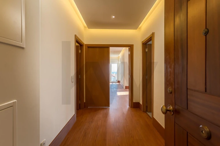 Apartamento T4 para Arrendamento em Carcavelos e Parede Foto 5