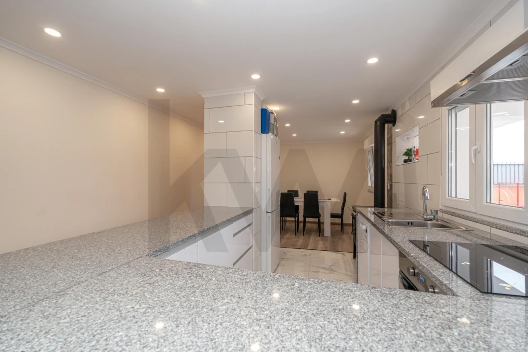 Moradia T4 para Venda em São João do Campo Foto 12