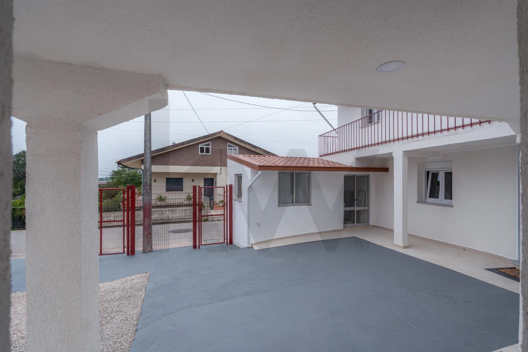 Moradia T4 para Venda em São João do Campo Foto 2