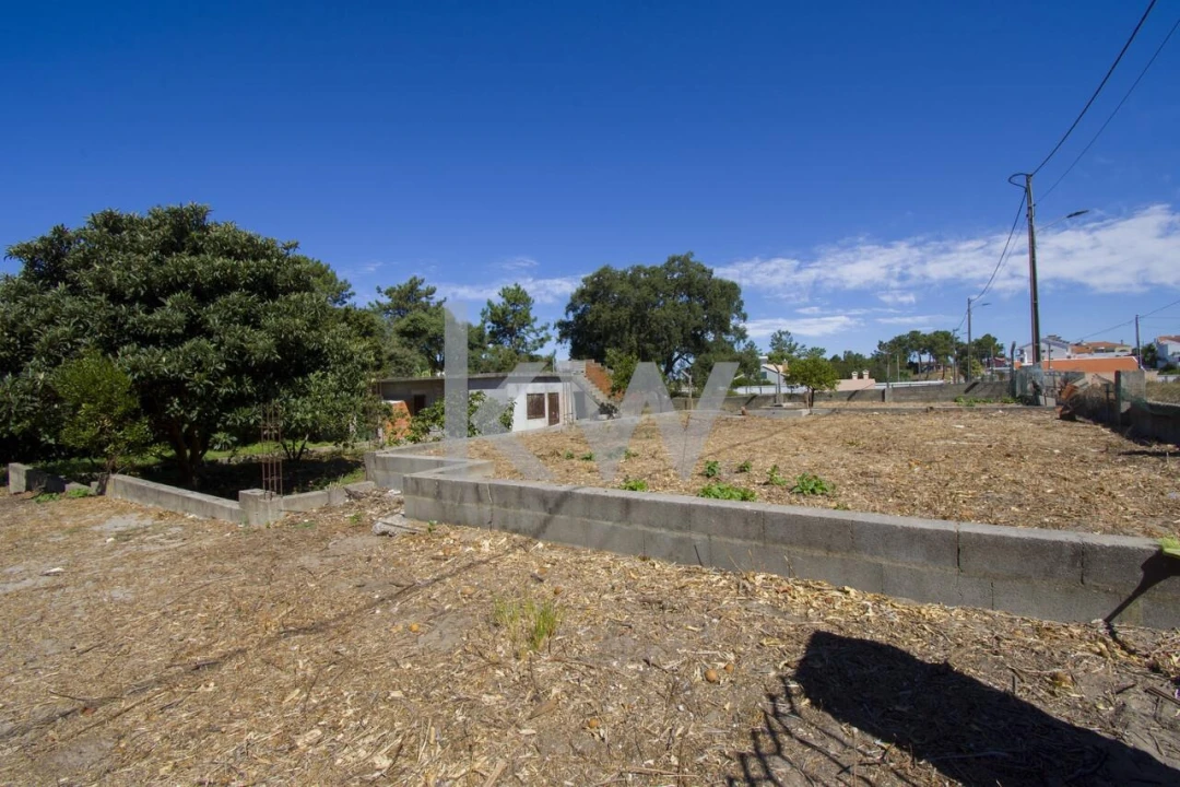 Terreno para Venda em Fernao Ferro Foto 1