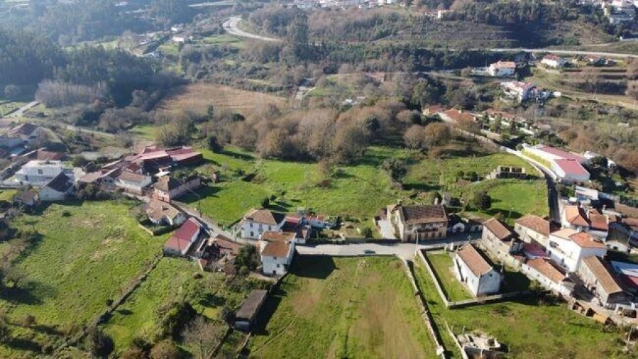 Terreno para Venda em O. Azeméis, Riba-Ul, Ul, Macinhata Seixa, Madail Foto 7