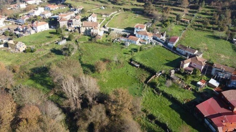 Terreno para Venda em O. Azeméis, Riba-Ul, Ul, Macinhata Seixa, Madail Foto 8