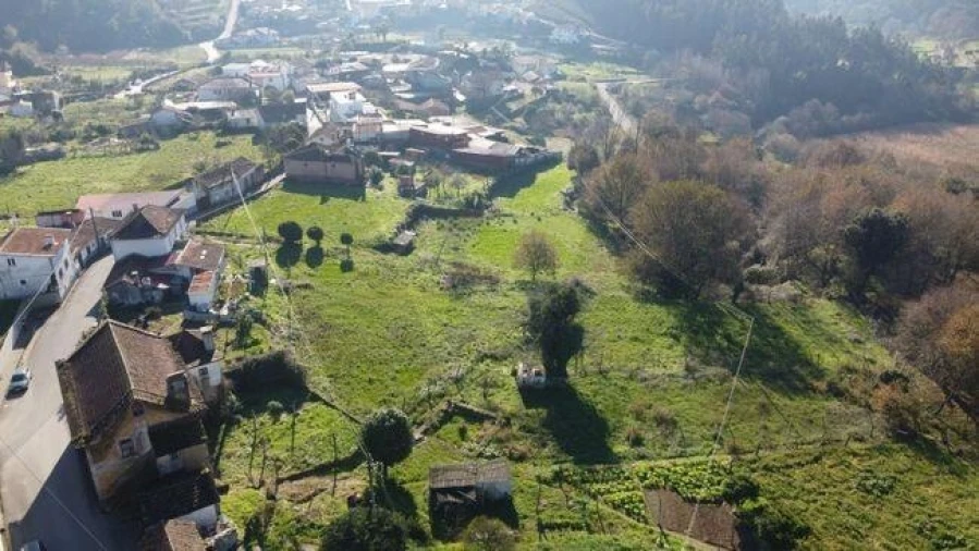 Terreno para Venda em O. Azeméis, Riba-Ul, Ul, Macinhata Seixa, Madail Foto 3