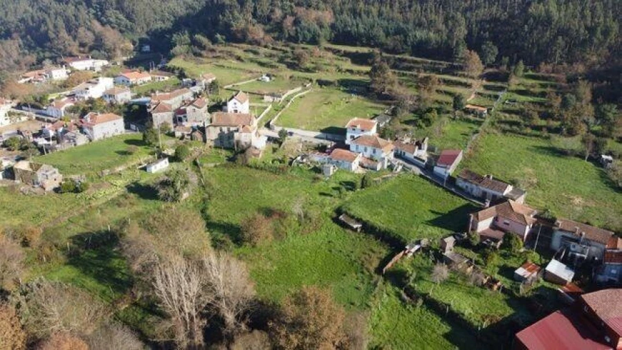 Terreno para Venda em O. Azeméis, Riba-Ul, Ul, Macinhata Seixa, Madail Foto 13