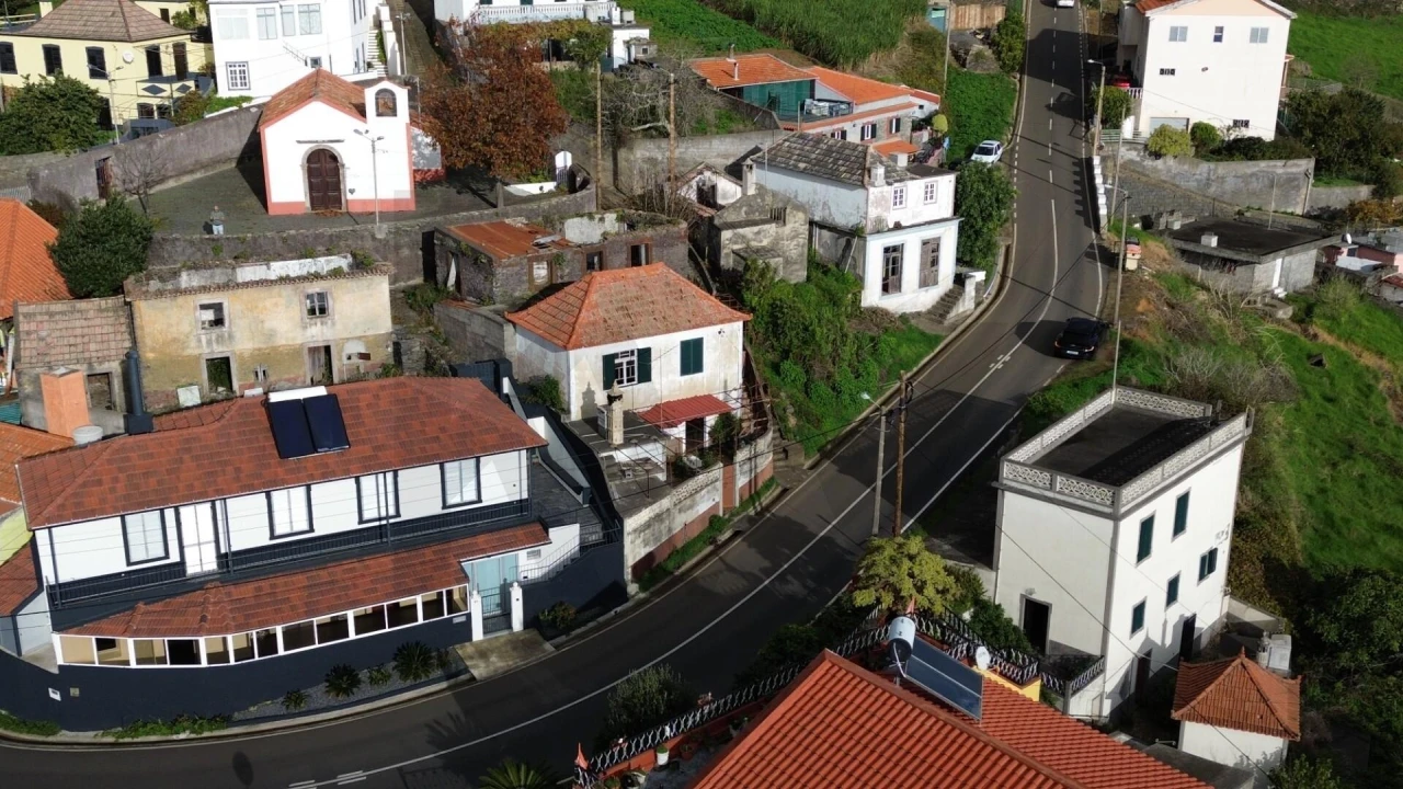 Moradia T2 para Venda em Fajã da Ovelha Foto 10