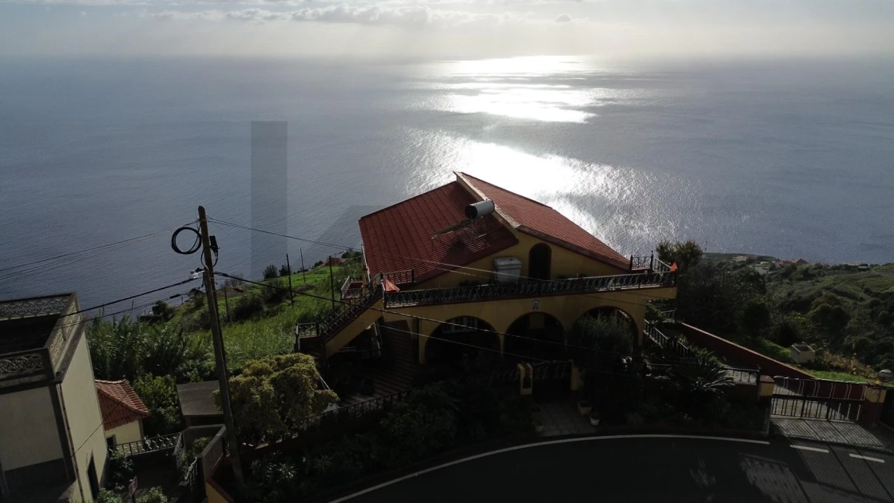 Moradia T2 para Venda em Fajã da Ovelha Foto 12