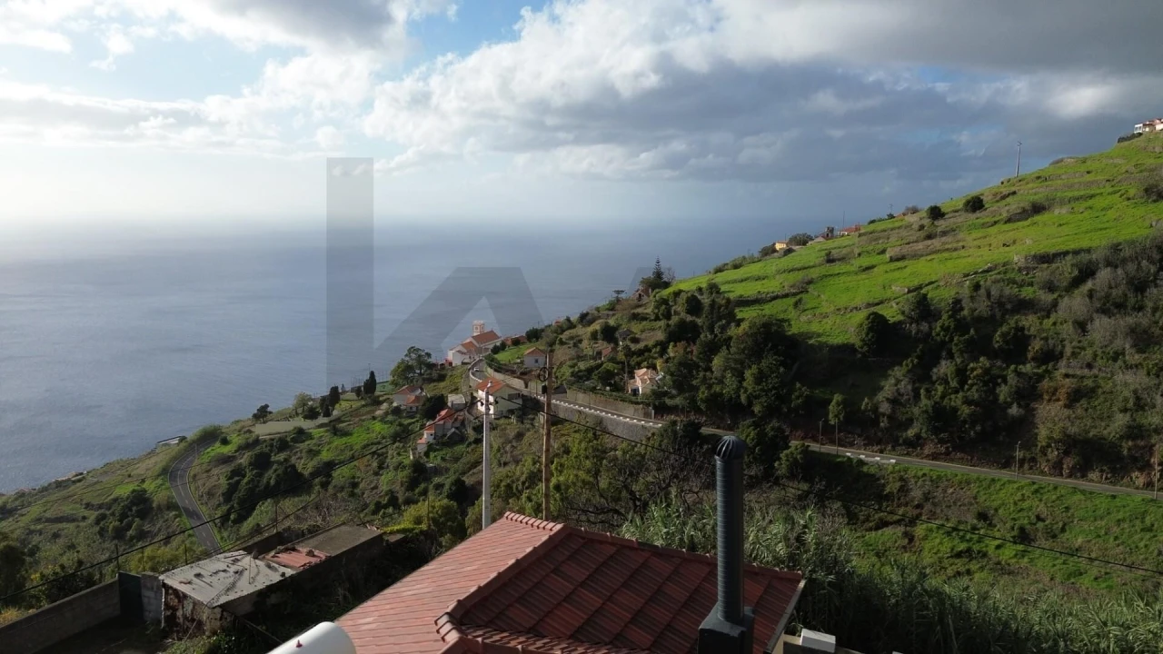 Moradia T2 para Venda em Fajã da Ovelha Foto 16