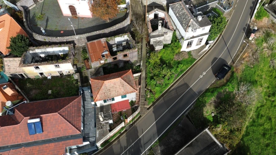 Moradia T2 para Venda em Fajã da Ovelha Foto 3