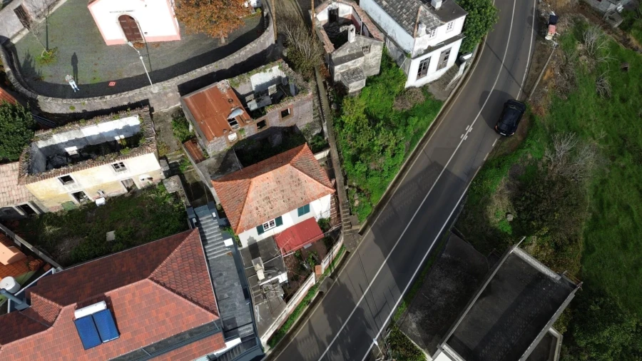 Moradia T2 para Venda em Fajã da Ovelha Foto 7