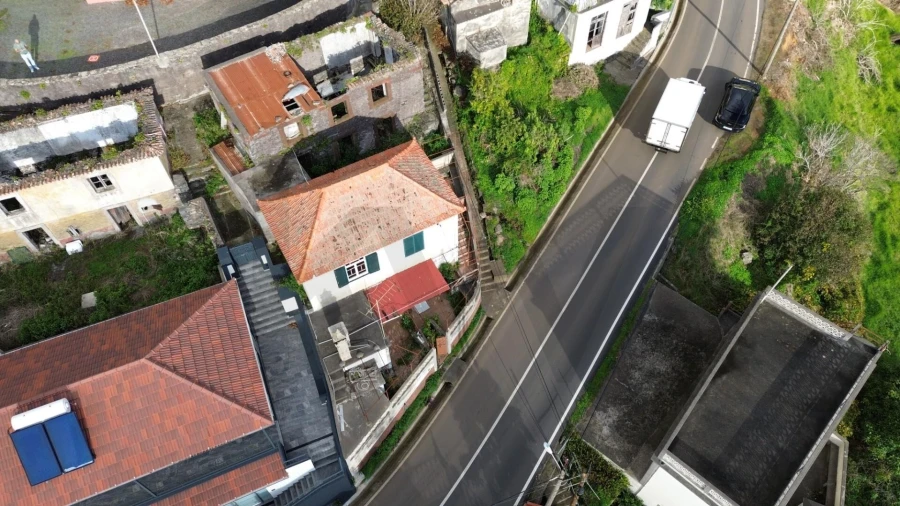 Moradia T2 para Venda em Fajã da Ovelha Foto 5