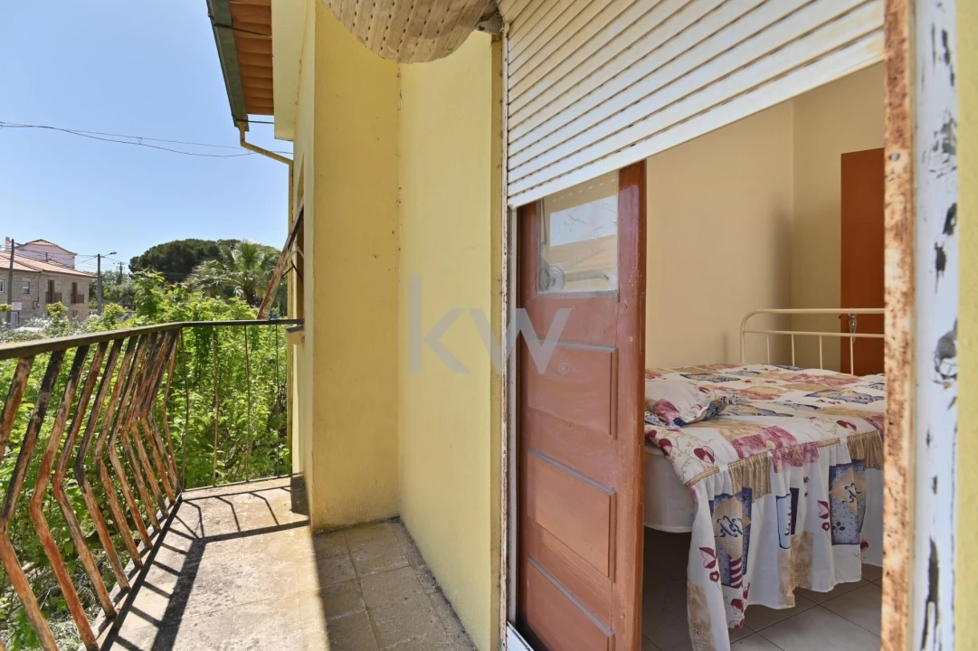 Moradia T5 para Venda em São Miguel de Acha Foto 16