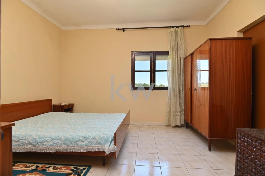 Moradia T5 para Venda em São Miguel de Acha Foto 10