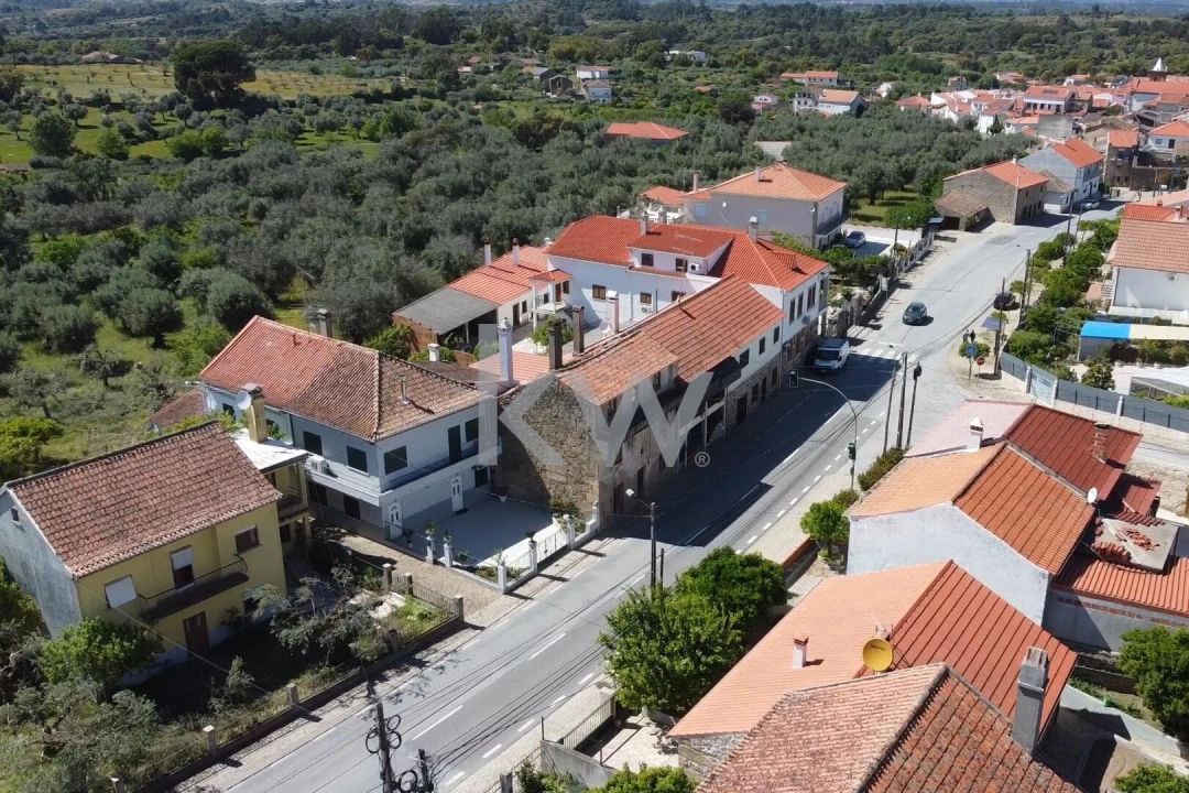 Moradia T5 para Venda em São Miguel de Acha Foto 3