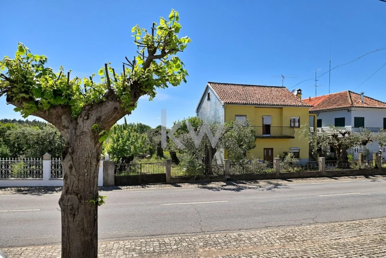 Moradia T5 para Venda em São Miguel de Acha Foto 36