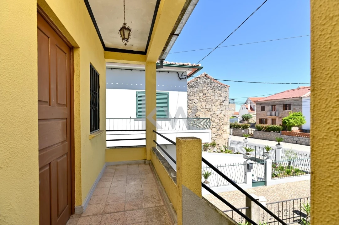 Moradia T5 para Venda em São Miguel de Acha Foto 21