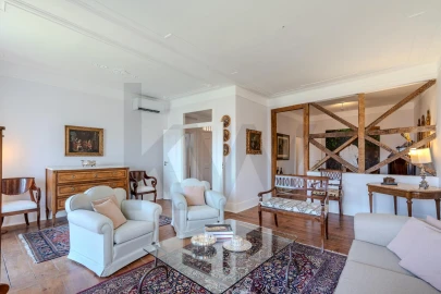 Apartamento T3 para Arrendamento em Misericórdia