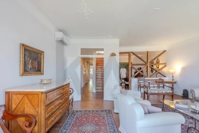 Apartamento T3 para Arrendamento em Misericórdia