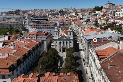 Apartamento T3 para Arrendamento em Misericórdia