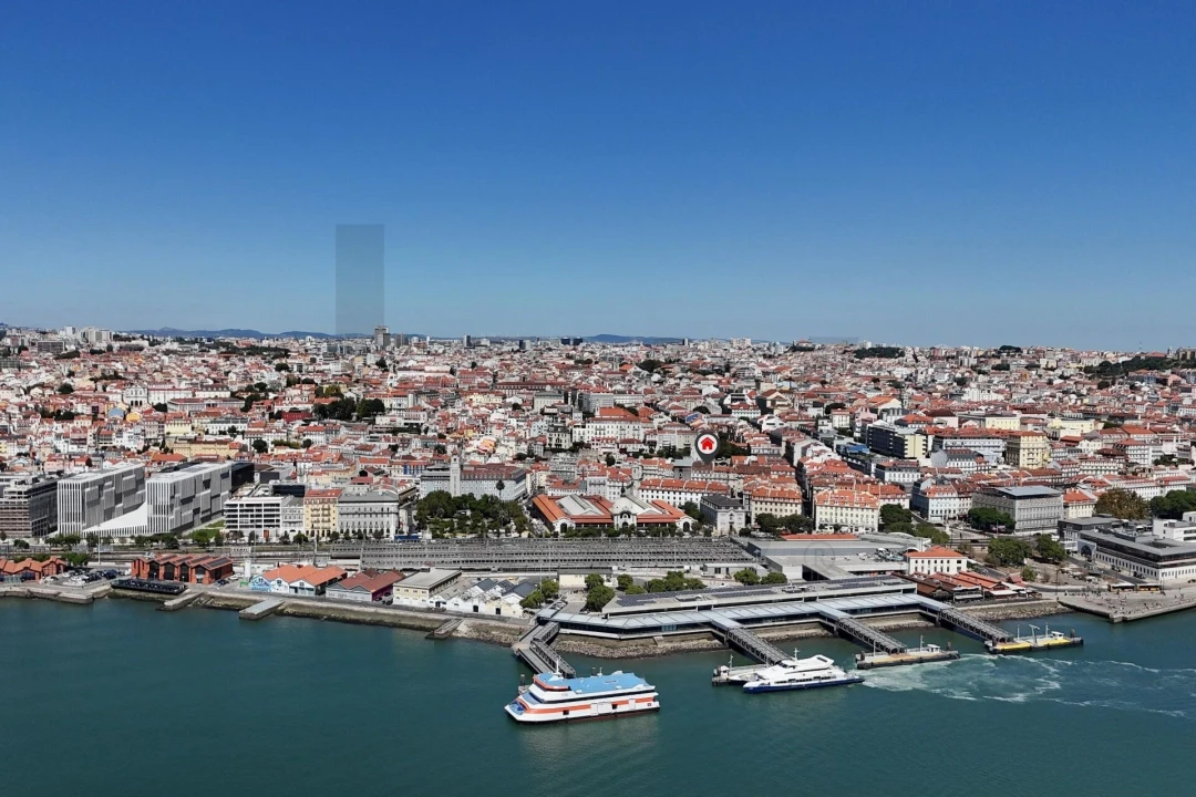 Apartamento T3 para Arrendamento em Misericórdia Foto 53