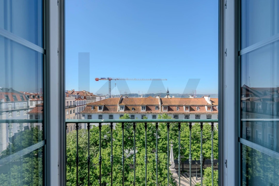 Apartamento T3 para Arrendamento em Misericórdia Foto 11