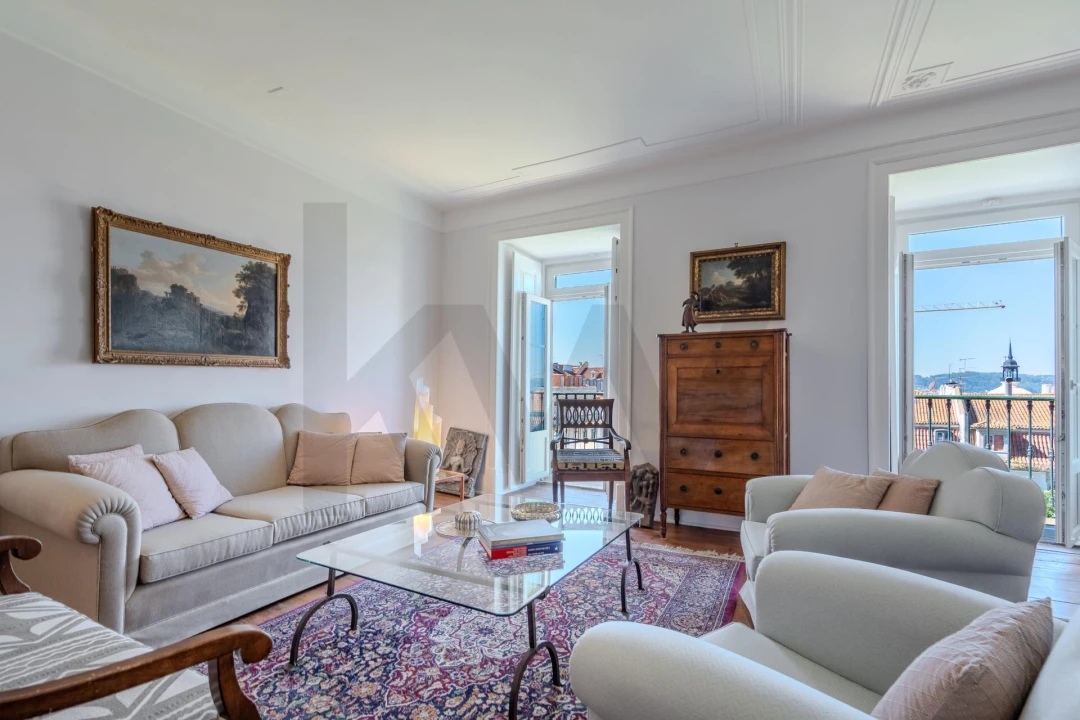 Apartamento T3 para Arrendamento em Misericórdia Foto 1