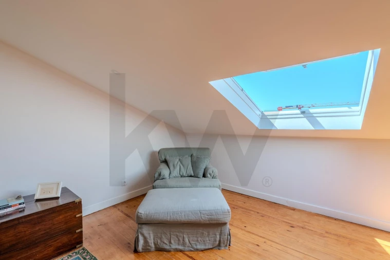 Apartamento T3 para Arrendamento em Misericórdia Foto 39