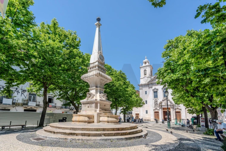 Apartamento T3 para Arrendamento em Misericórdia Foto 52