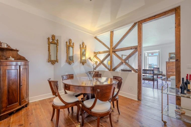 Apartamento T3 para Arrendamento em Misericórdia Foto 9