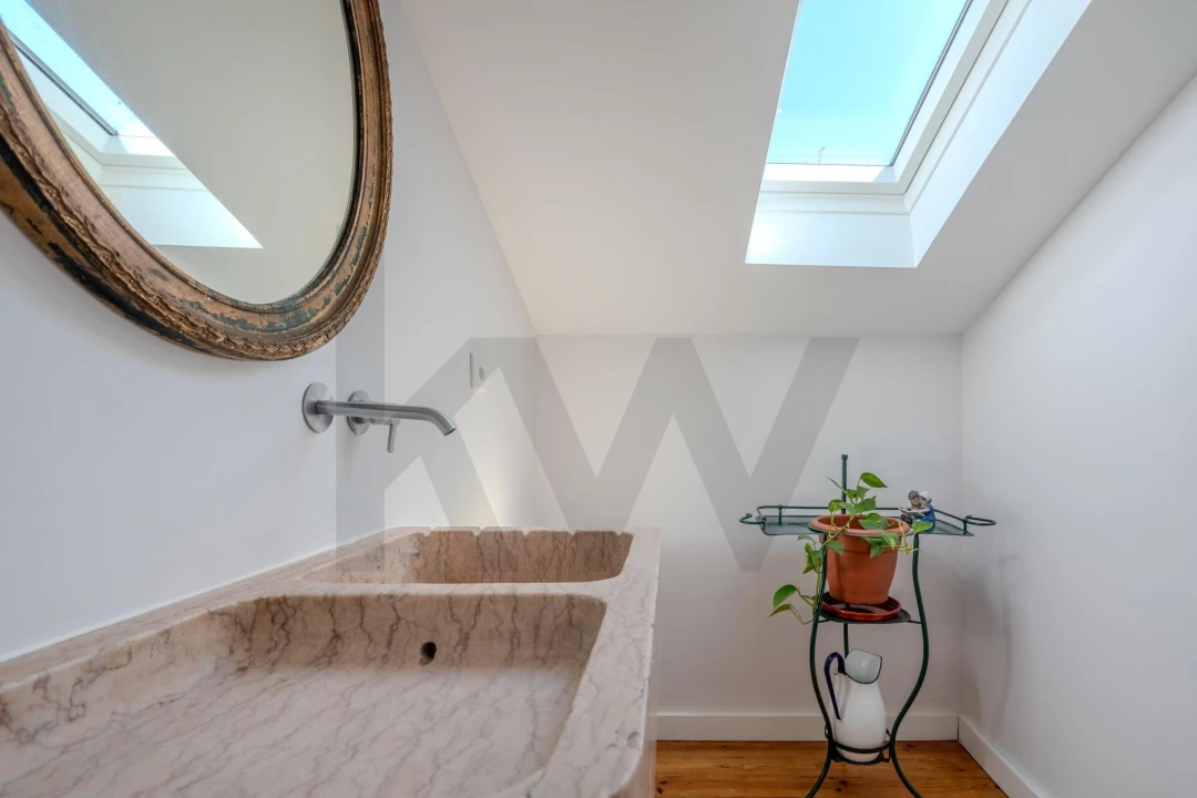 Apartamento T3 para Arrendamento em Misericórdia Foto 45