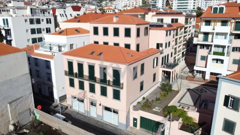 Apartamento T3 para Venda em Funchal (Se)