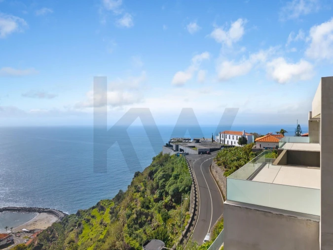 Moradia T3 para Venda em Arco da Calheta Foto 16