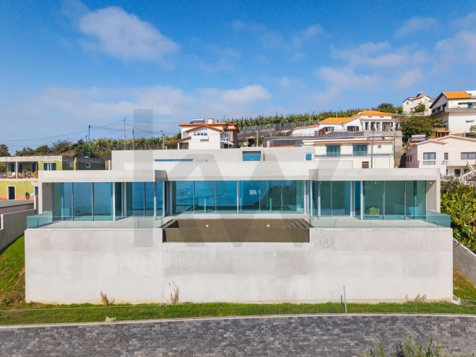 Moradia T3 para Venda em Arco da Calheta Foto 4