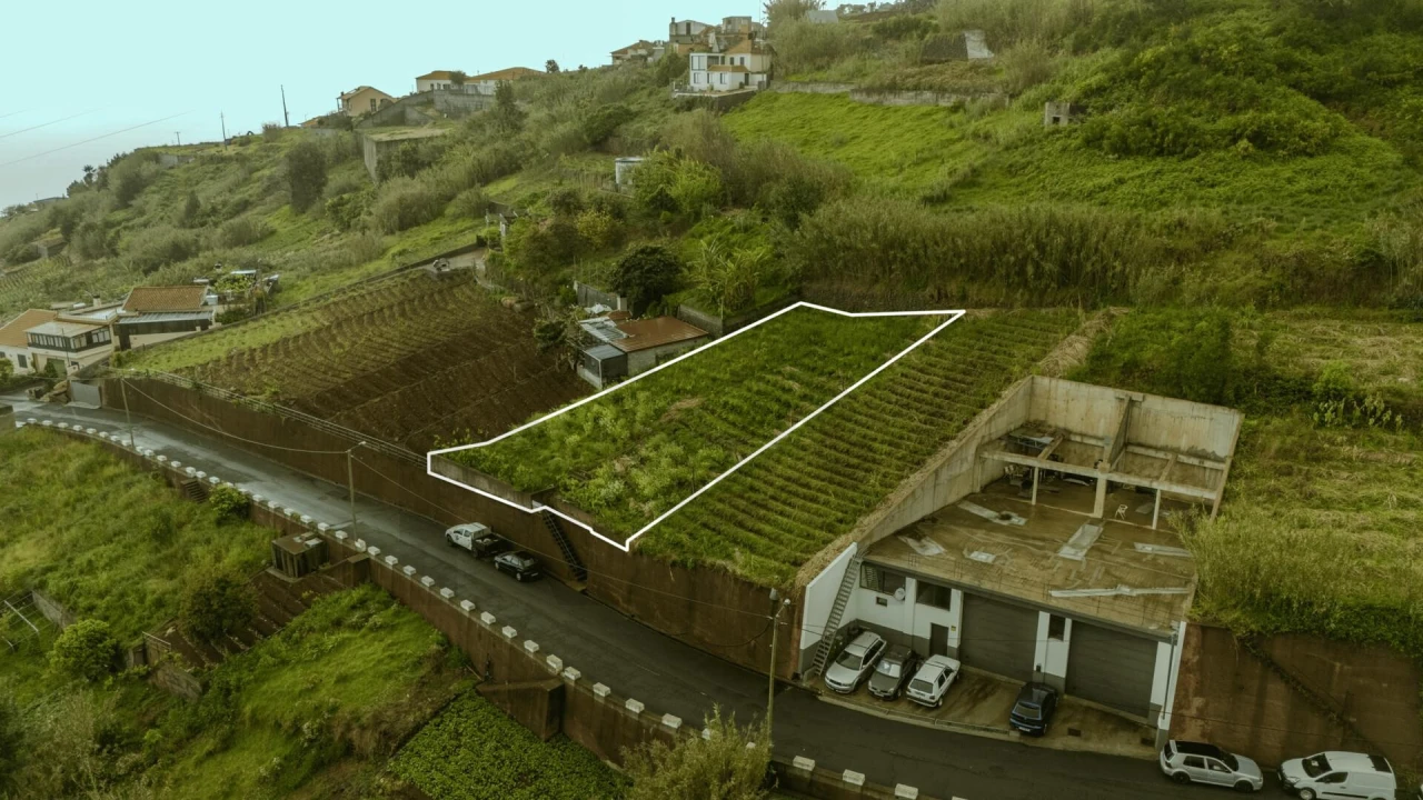 Terreno para Venda em Canhas Foto 1