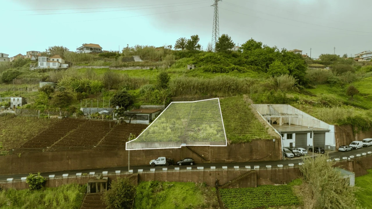 Terreno para Venda em Canhas Foto 6