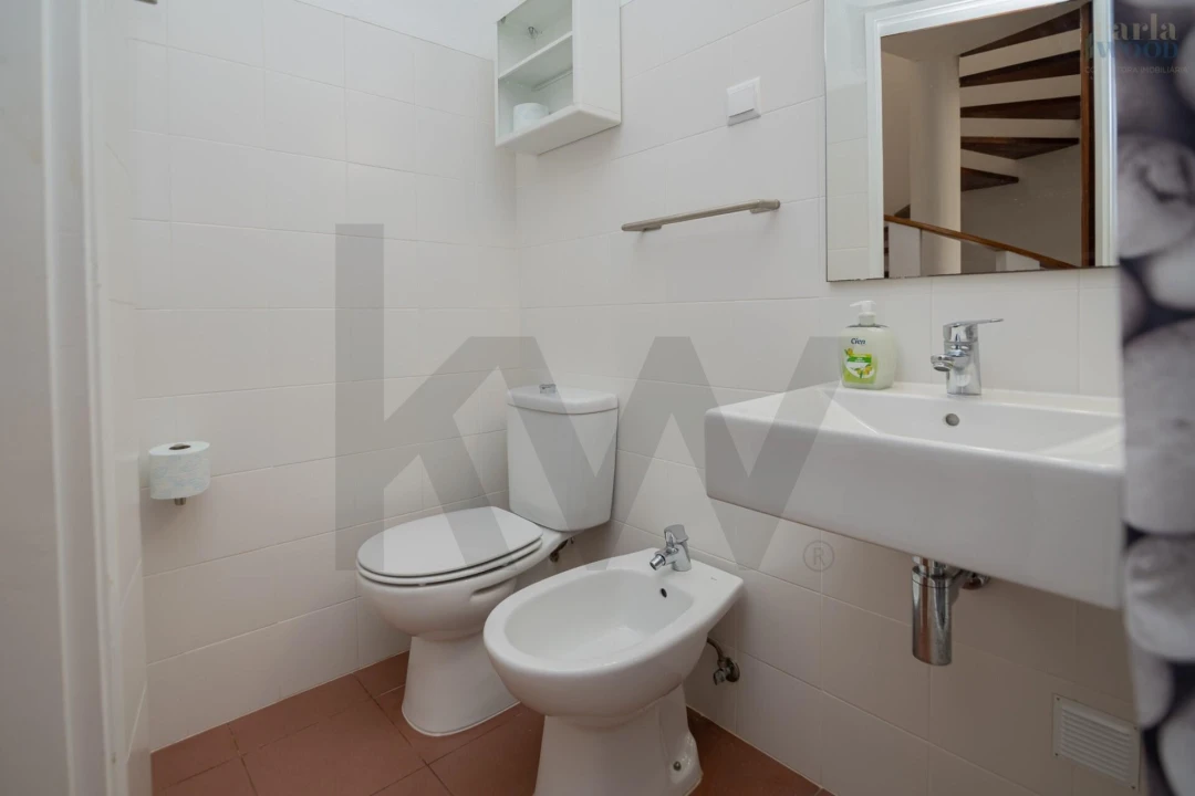 Moradia T3 para Arrendamento em Luz Foto 11