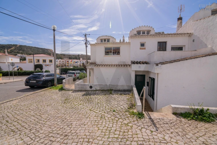 Moradia T3 para Arrendamento em Luz Foto 2