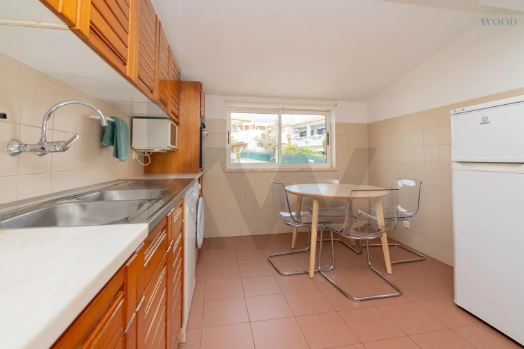 Moradia T3 para Arrendamento em Luz Foto 36