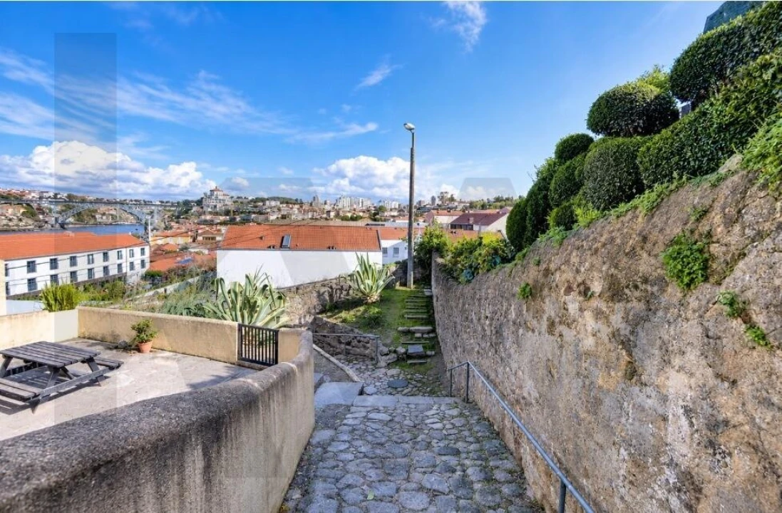 Moradia T2 para Venda em Santa Marinha e São Pedro da Afurada Foto 3