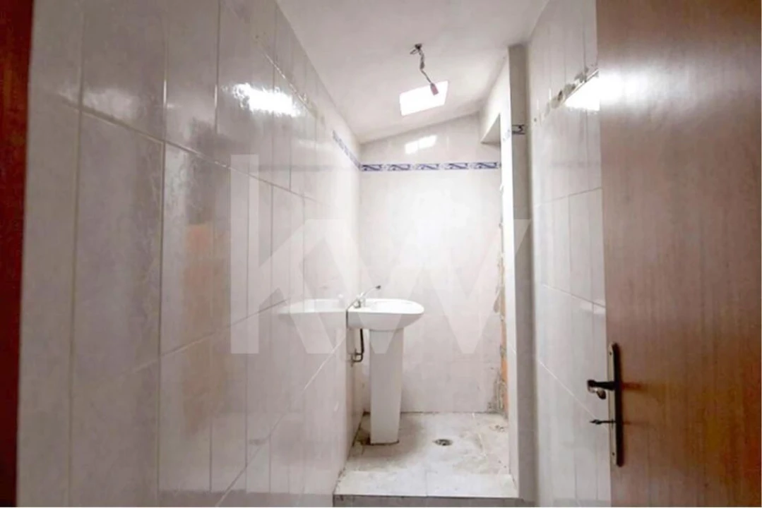 Moradia T5 para Venda em Santa Maria do Castelo e Santiago e Santa Susana Foto 25