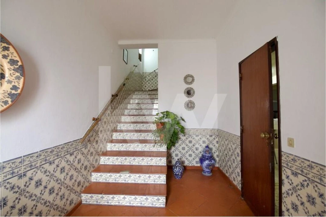 Moradia T5 para Venda em Santa Maria do Castelo e Santiago e Santa Susana Foto 4