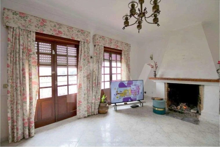 Moradia T5 para Venda em Santa Maria do Castelo e Santiago e Santa Susana Foto 8